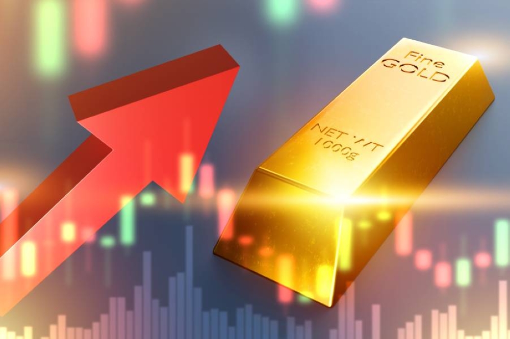 الذهب يتخطى عتبة 3300 دولار للأوقية لأول مرة في تاريخه