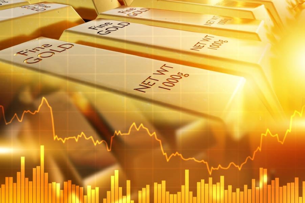 ارتفاع الذهب 2% بسبب ضعف الدولار وزيادة الطلب على الملاذات الآمنة