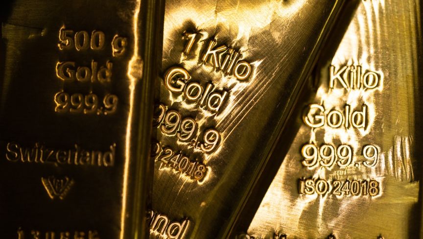 أسعار الذهب تواصل تراجعها مع وقف محكمة أميركية تعريفات ترمب