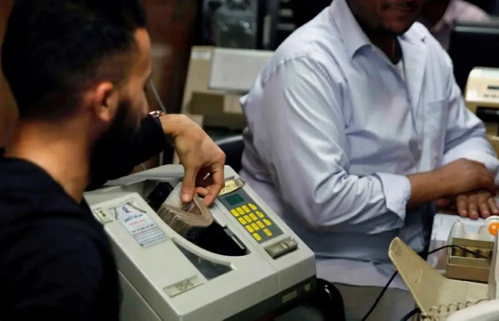 سعر الدولار مقابل الجنيه المصري اليوم الخميس.. ترقب قرار «المركزي»