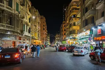 موعد غلق المحلات في مصر بعد تطبيق التوقيت الصيفي 2026