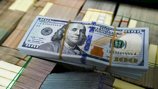 الدولار يتخطى 53 جنيها لأول مرة منذ أسبوعين.. فما الأسباب؟ 
